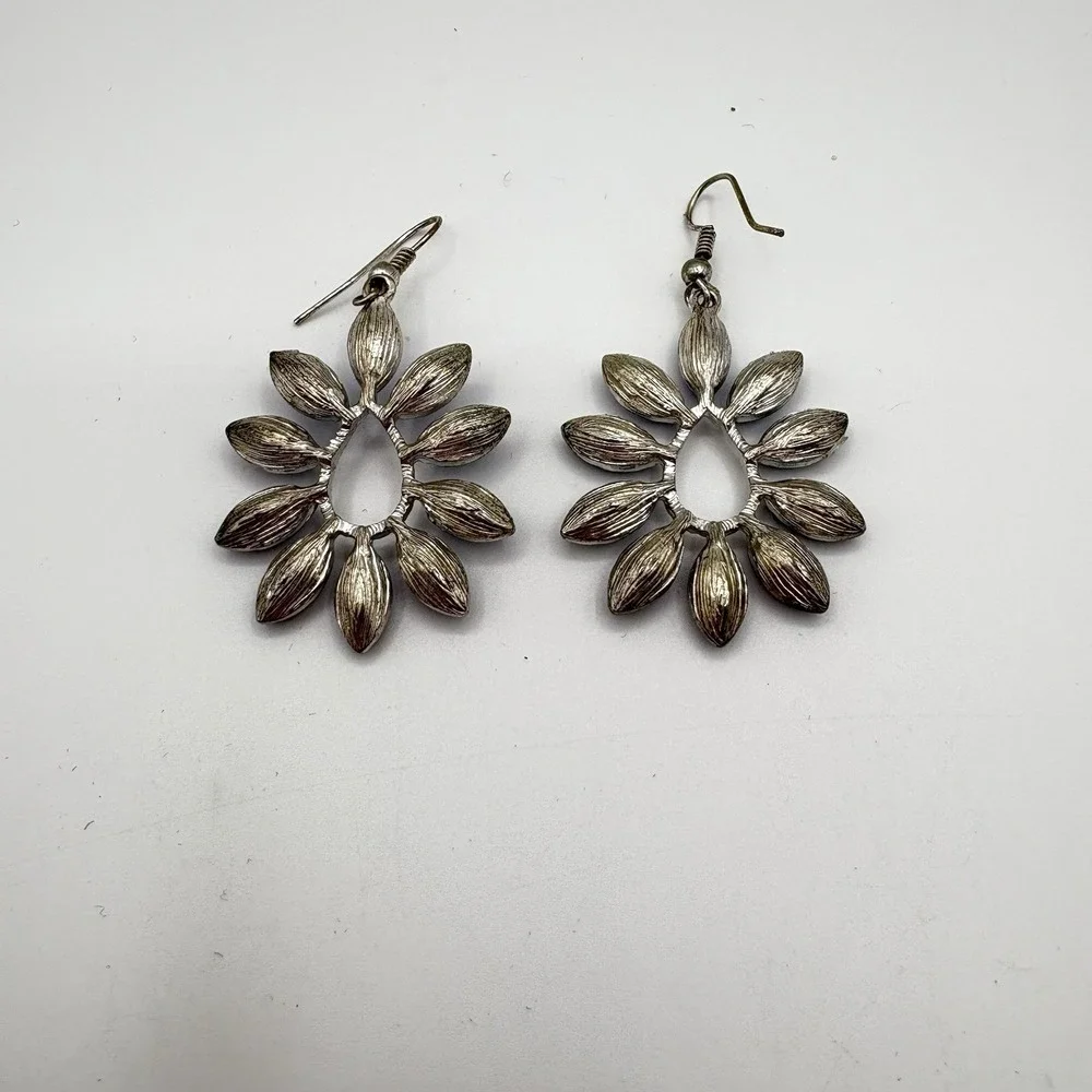 Boho‎ Dangle Earrings Blue Marquise Stones Silver Tone Teardrop Flower Design